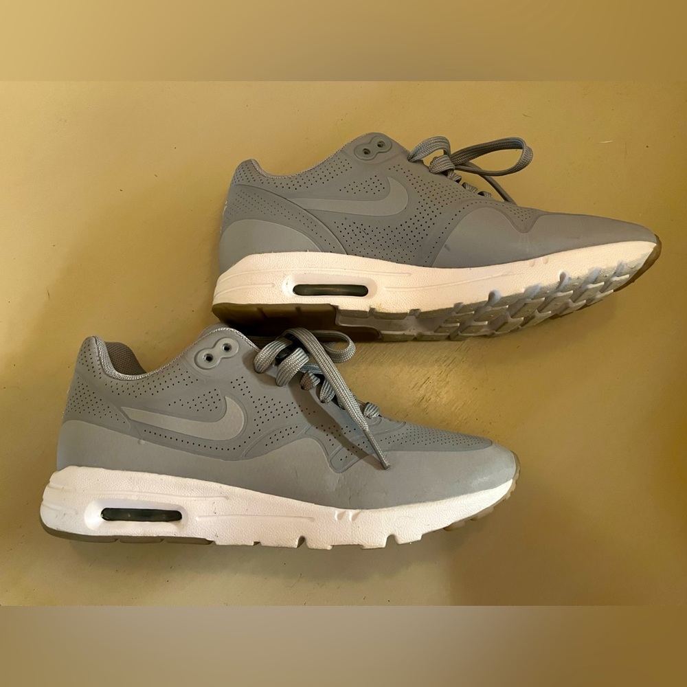 SOLD - Nike Air Max 1 Ultra Moire- Wolf Gray. Women’s running sneakers size 6